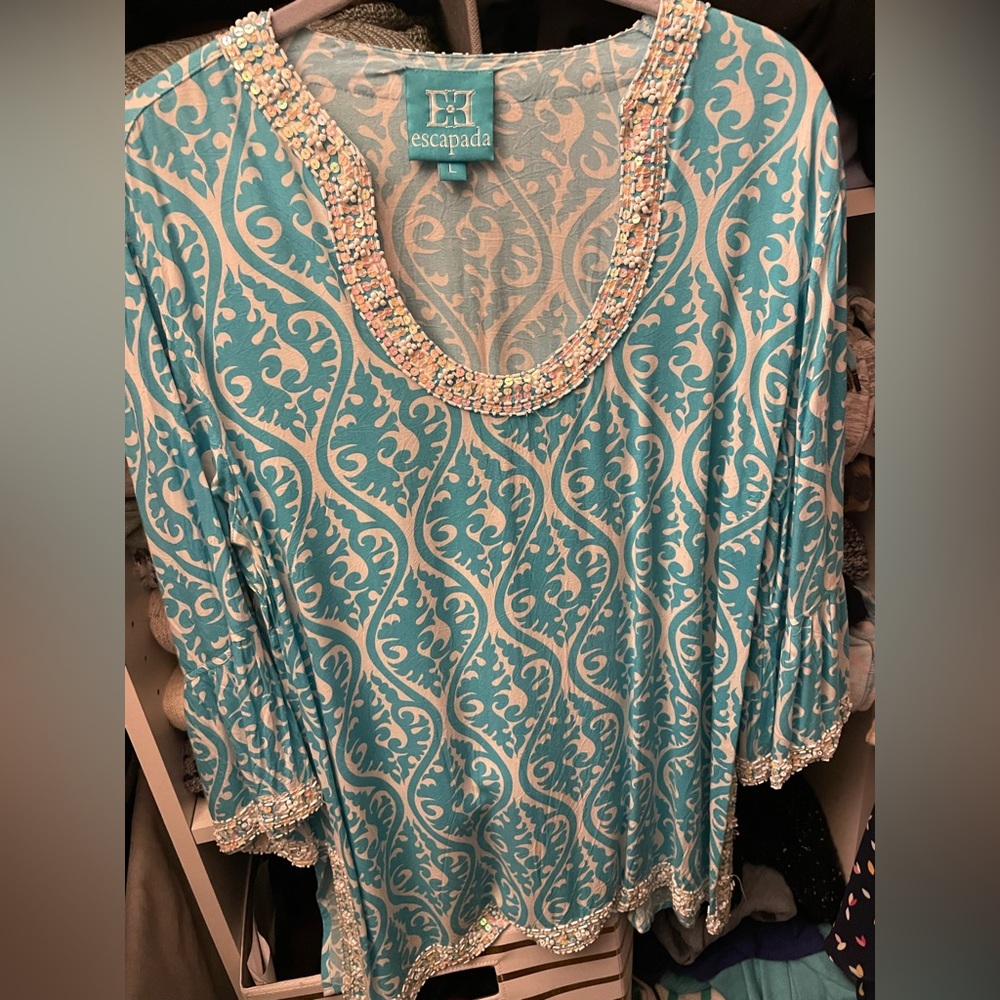 Escapada beaded trim blouse